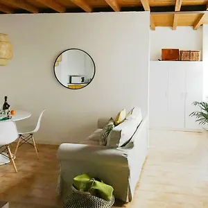 Apartment Iris, Como